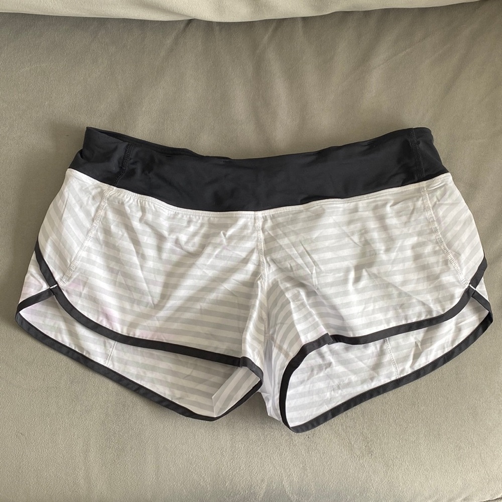 Lululemon Speed Shorts size 8, silver stripe